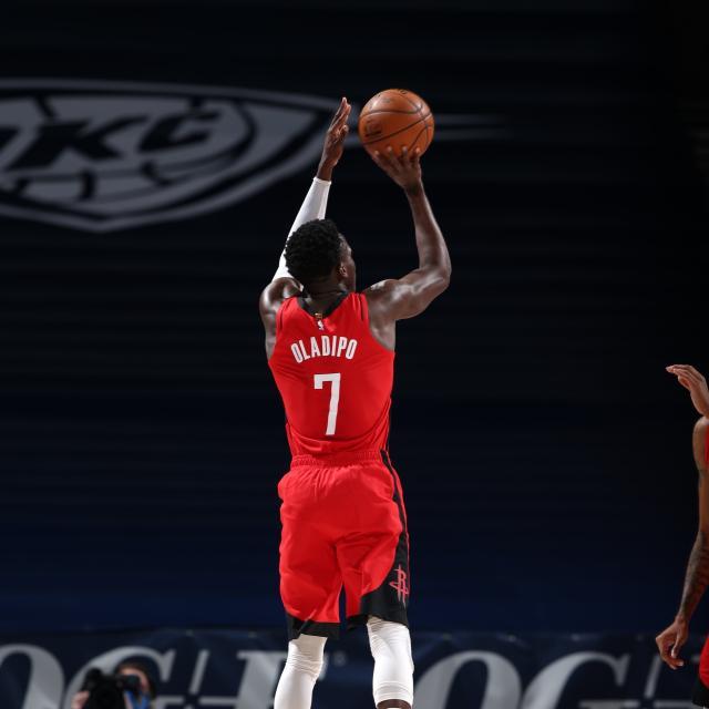 Bet365体育集团-28记三分轰下6连胜 没有他火箭真的可以变得更好